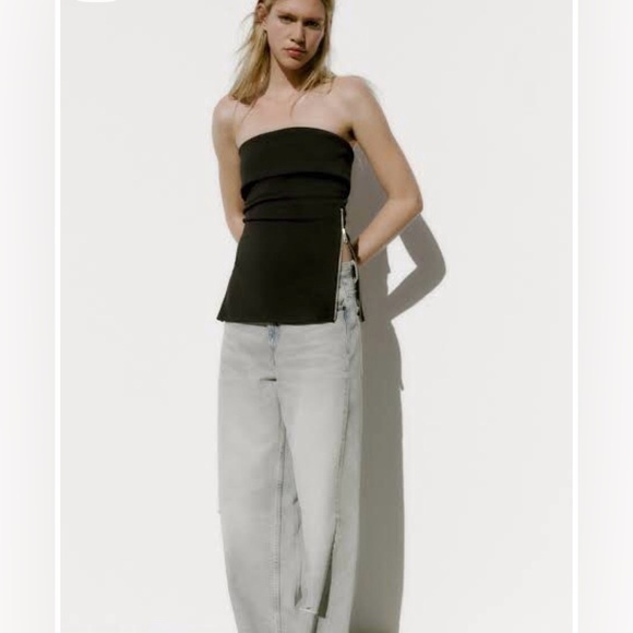 Zara Black top with zipper - Picture 1 of 5